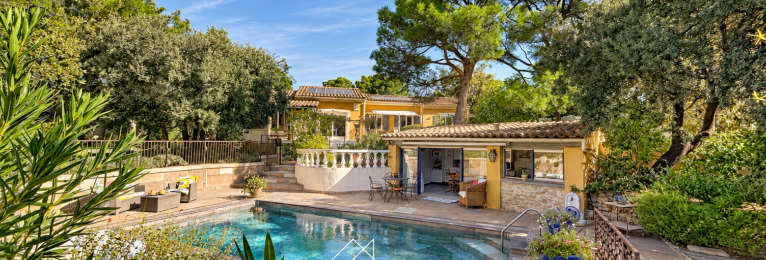 Maison 5 Pièces 163 m² à vendre à Uchaux (84100)