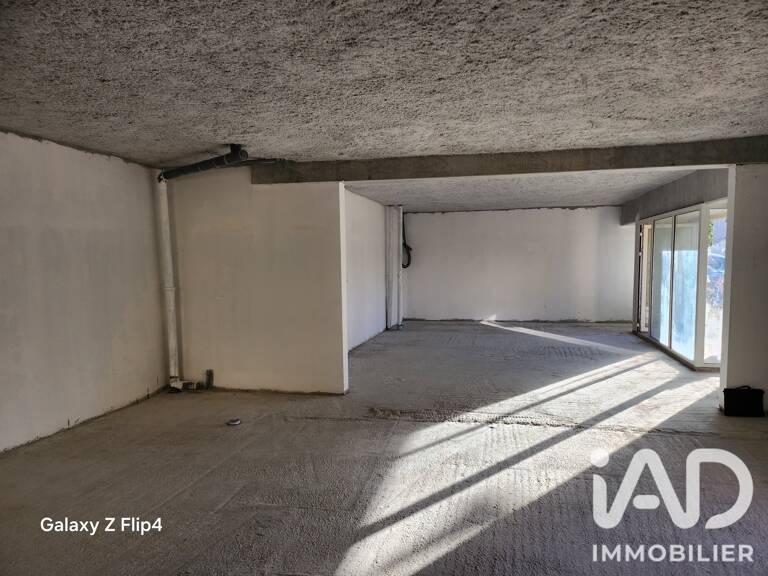 Vente Boutique/Local commercial 98 m&sup2; — photo 1
