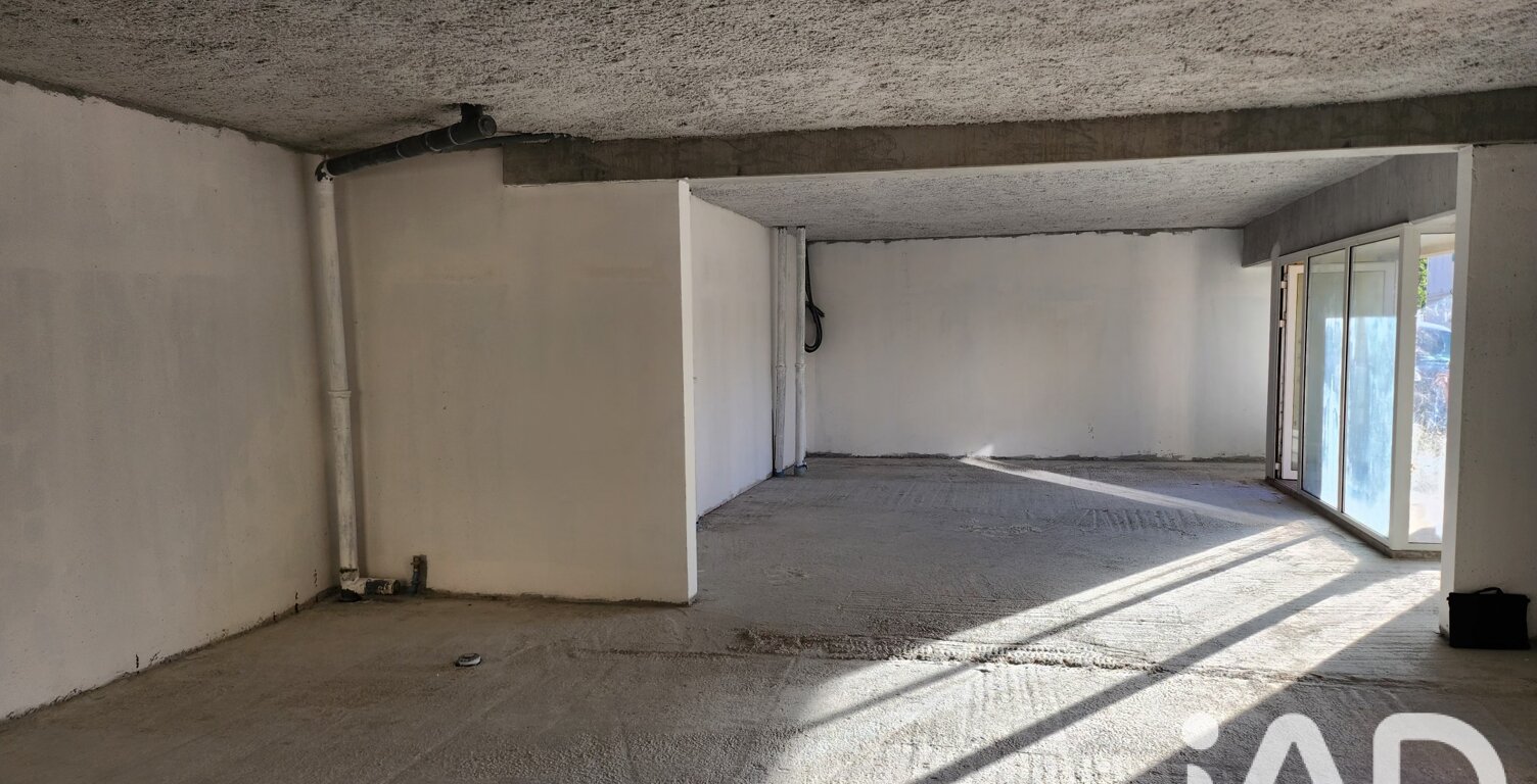 Vente Boutique/Local commercial 98 m&sup2; — photo 1