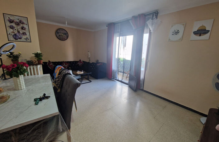 T2 avec balcon, locataire en place — photo 2