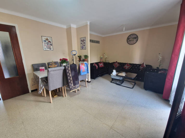 T2 avec balcon, locataire en place — photo 1