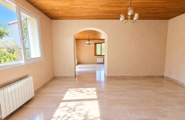 Nîmes, Calvas/Gazelle, maison 125m2, plain pied, 3 chs, + mazet, parcelle arborée 5024m2 — photo 3