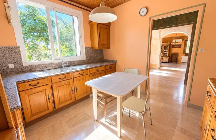 Nîmes, Calvas/Gazelle, maison 125m2, plain pied, 3 chs, + mazet, parcelle arborée 5024m2 — photo 4