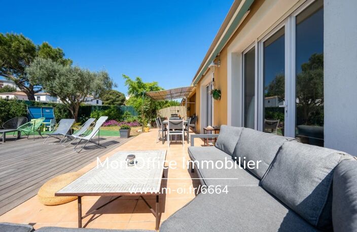 Référence : 6664-NZW. - Maison 4 chambres - piscine, sous sol, garage — photo 4