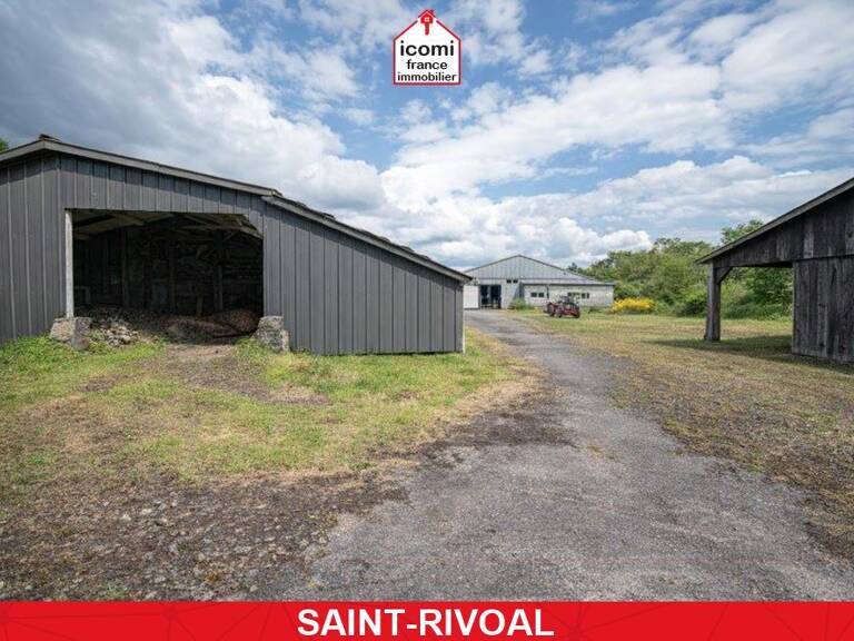 FINISTERE - Saint-Rivoal (29190) - A VENDRE - MAISON RENOVEE EN 1999 DE  165M²  - 4 CHAMBRES - SOUS SOL COMPLET - 3 HANGARS - 9000M² DE TERRAIN - PIECE DE VIE DE 67M² — photo 1