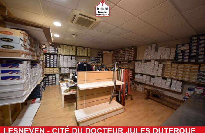 FINISTERE - Lesneven (29260) - A VENDRE - LOCAUX COMMERCIAUX AVEC VITRINE - RESERVE - BUREAU - ATELIER - JARDIN - BEAU POTENTIEL — photo 5
