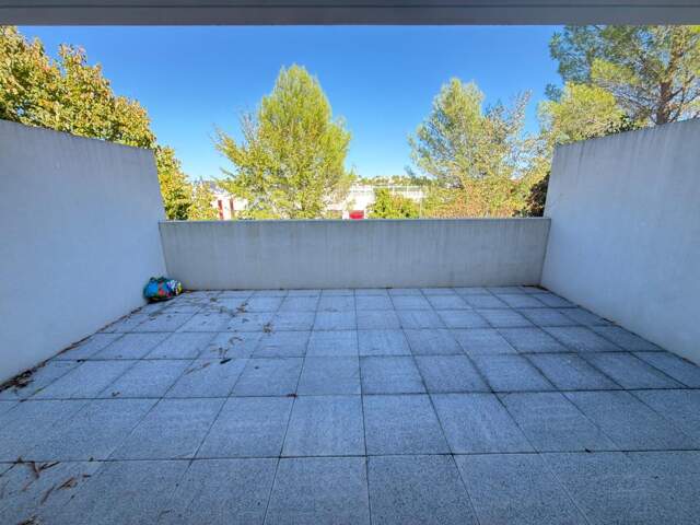 Appartement T3 de 63 m2 habitables avec terrasse et garage — photo du bien