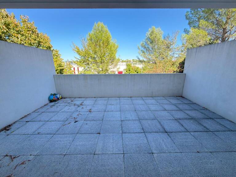 Appartement T3 de 63 m2 habitables avec terrasse et garage — photo 1