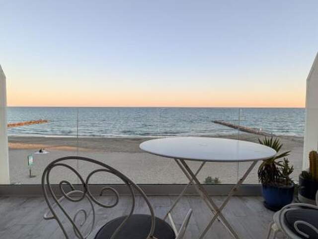 Appartement meublé avec vue mer et garage — photo du bien