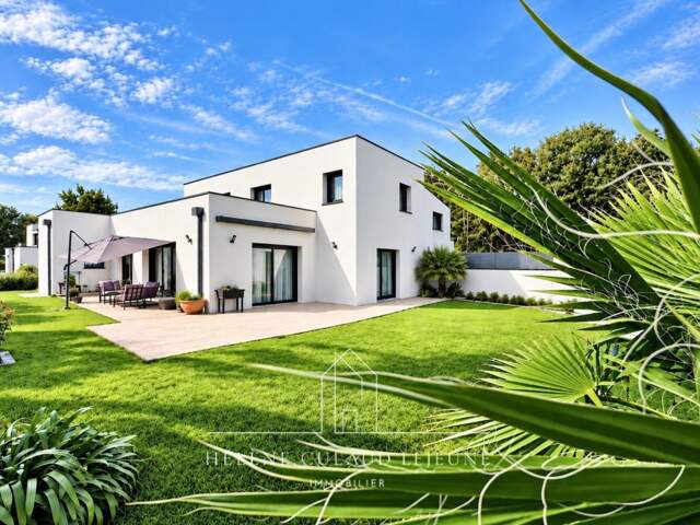MAISON CONTEMPORAINE - 138 m² - SAINT AVÉ — photo du bien