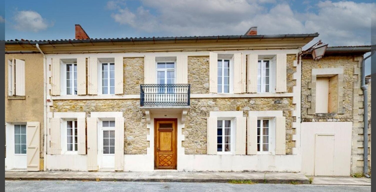 Maison de ville en pierre avec jardin et garage - possibilité de créer un appartement à VILLEFRANCHE DE LONCHAT (24) — photo 1