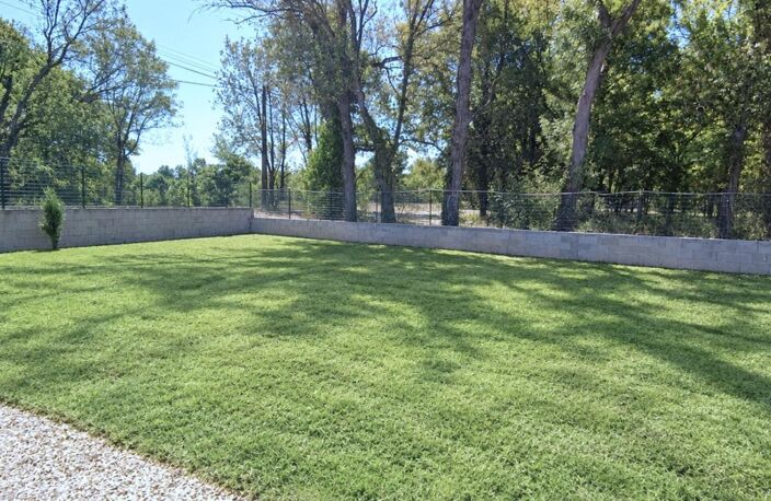 Maison 6 pièces 180m2 avec un terrain de 800m2 et un autre de 1120m2 LA ROCHE CHALAIS (24) — photo 2