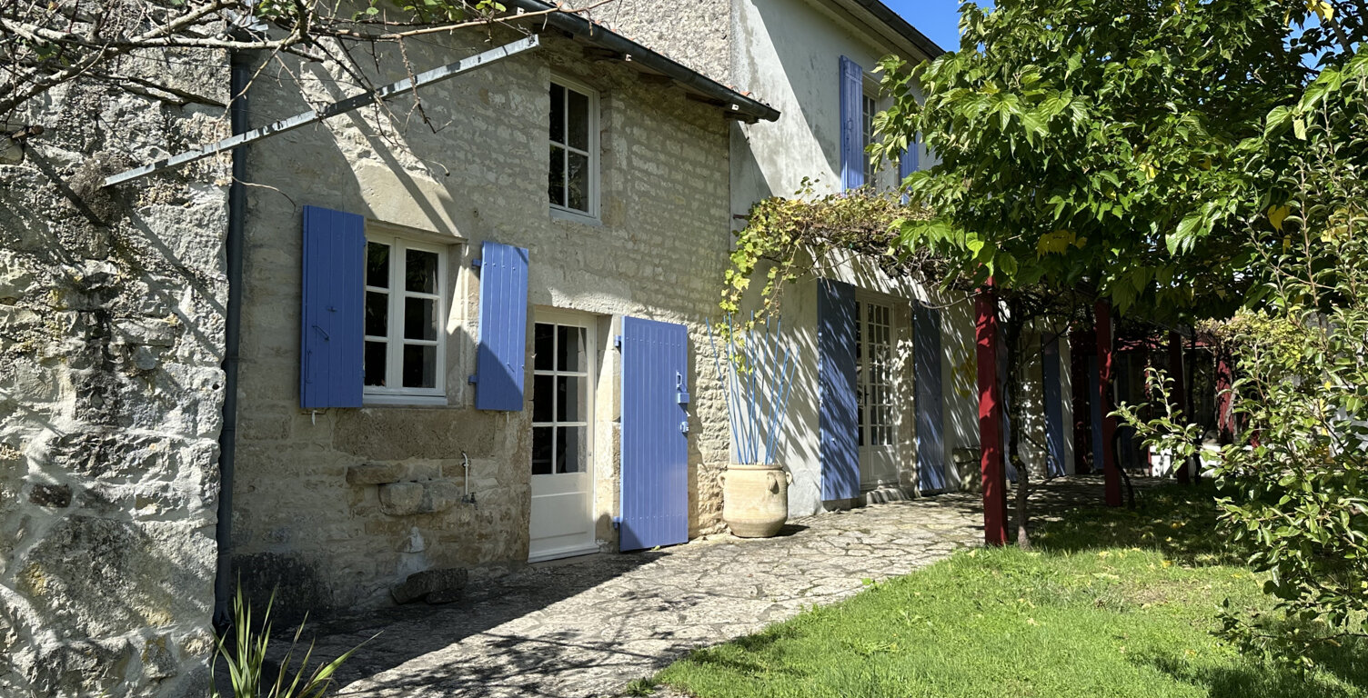 charmante maison de village avec atelier d'artiste — photo 1