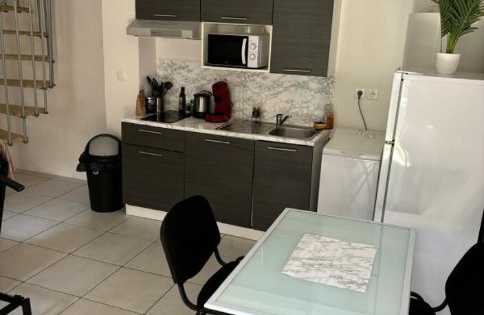T2 — photo 2