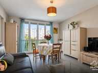 Pierre-Bénite - T3 lumineux de 70 m² avec balcon, parking, c — photo 2