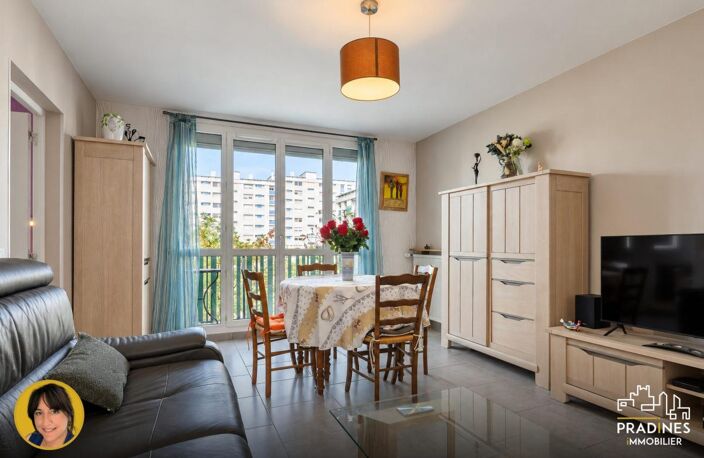 Pierre-Bénite - T3 lumineux de 70 m² avec balcon, parking, c — photo 2