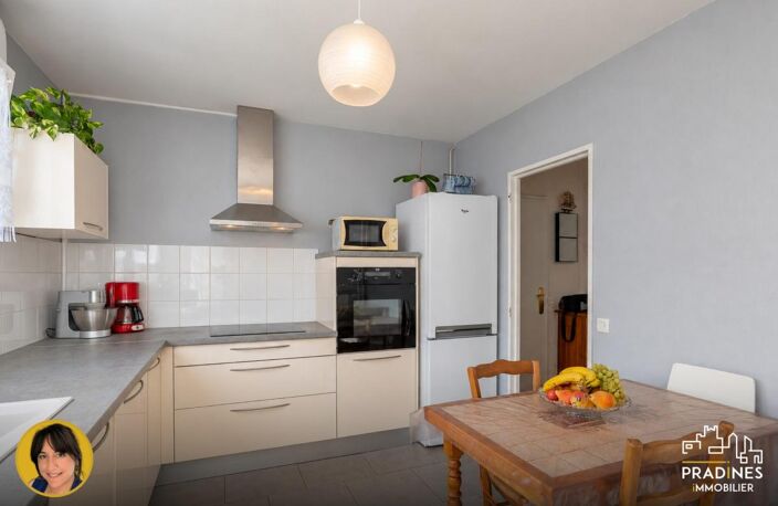 Pierre-Bénite - T3 lumineux de 70 m² avec balcon, parking, c — photo 5