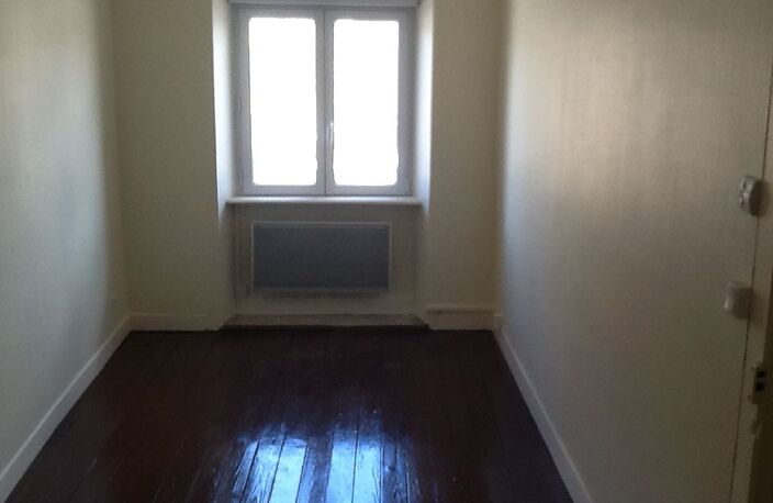 Appartement de 84m2 à louer sur Notre-Dame-de-Cenilly — photo 5