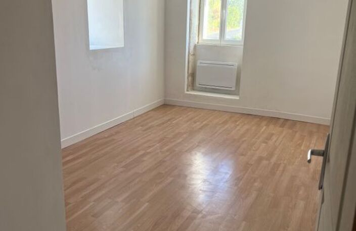 Appartement de 83m2 à louer sur Guillac — photo 3