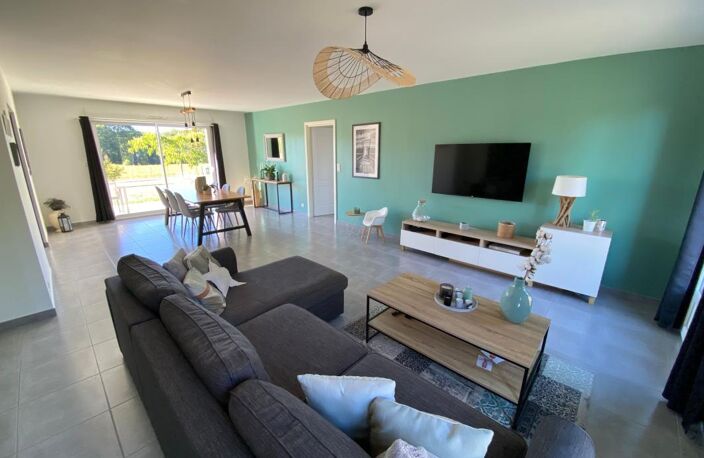 Maison  BBC plain pied de 2016 avec 1400 m2 de terrain — photo 3