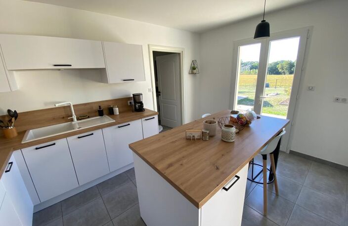 Maison  BBC plain pied de 2016 avec 1400 m2 de terrain — photo 5