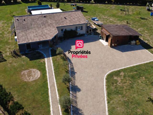 Maison plain-pied 3 chambres bureau terrain 3500 m² — photo du bien
