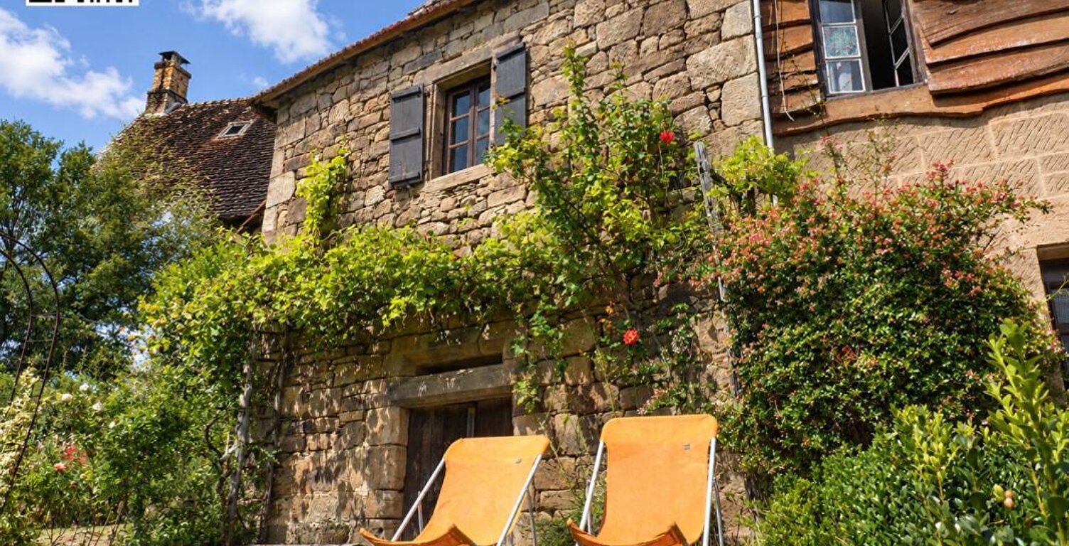 // EXCLUSIVITÉ // Ensemble de 2 maisons en pierre dont 1 GITE sur plus d'un hectare de terrain arboré et au calme — photo 1