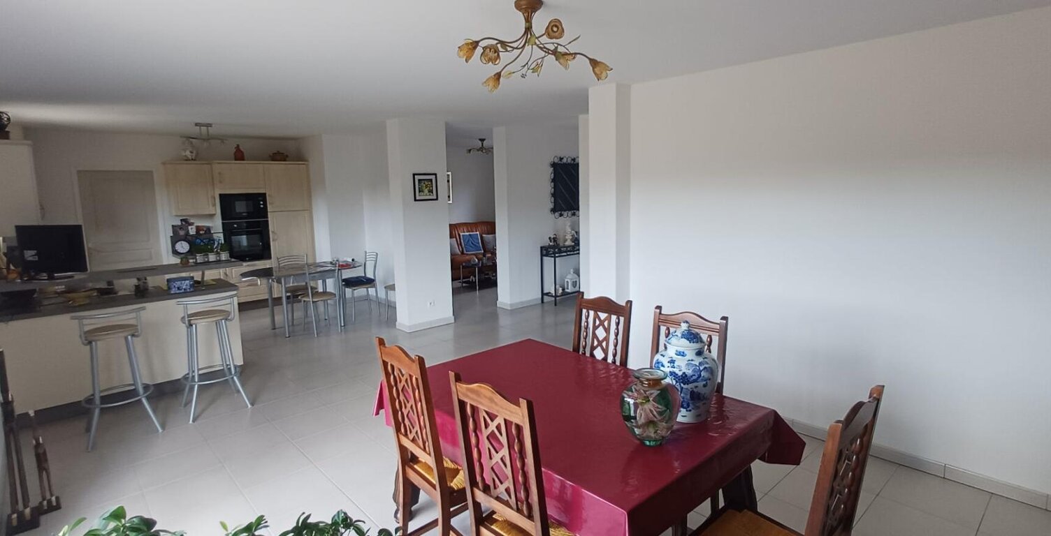 Maison Plain-pied ,Bazouges Cré Sur Loir 7 pièces 156 m2 — photo 1