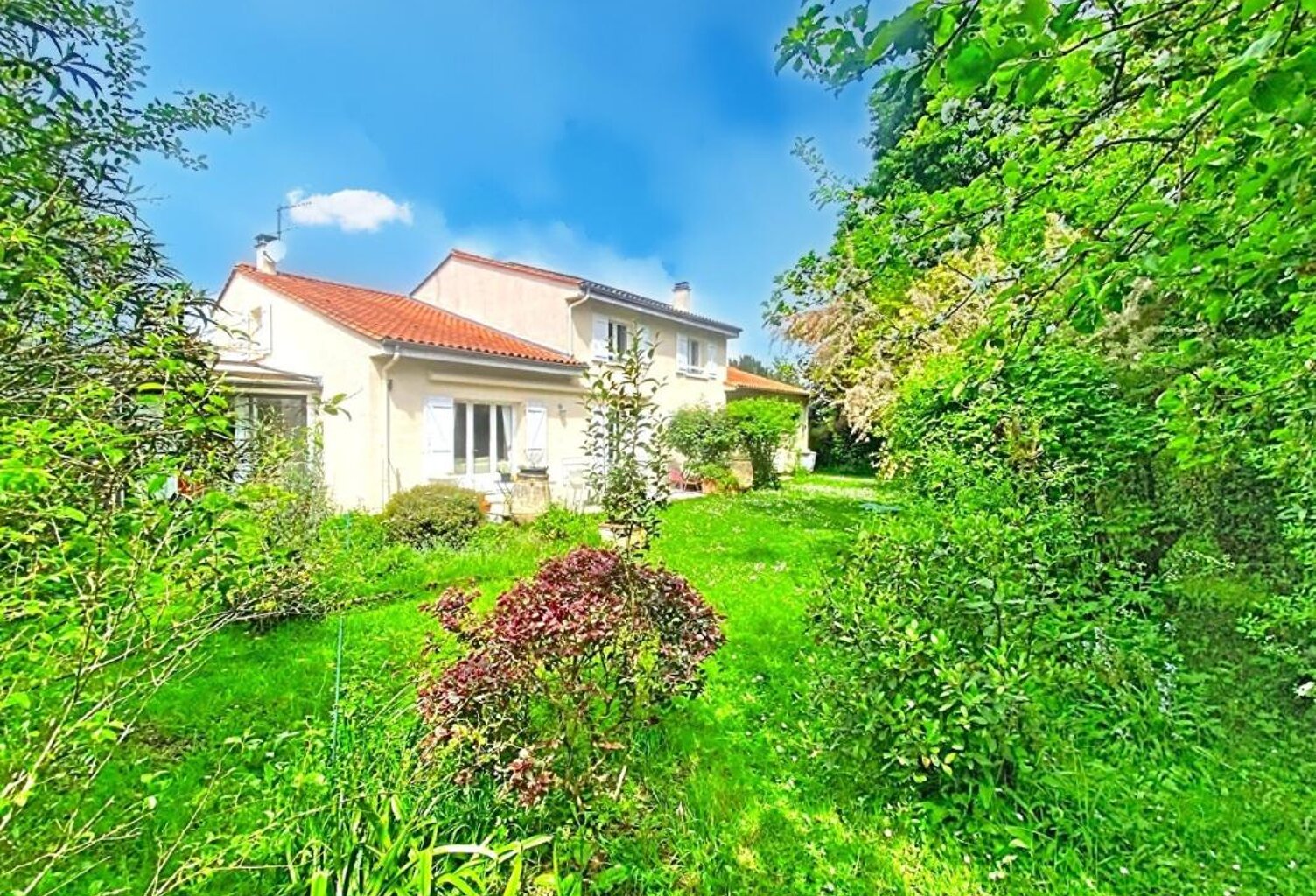 Belle maison de 4 chambres sur magnifique jardin dans un quartier résidentiel d'Eysines, intra rocade 210 m2 — photo 1