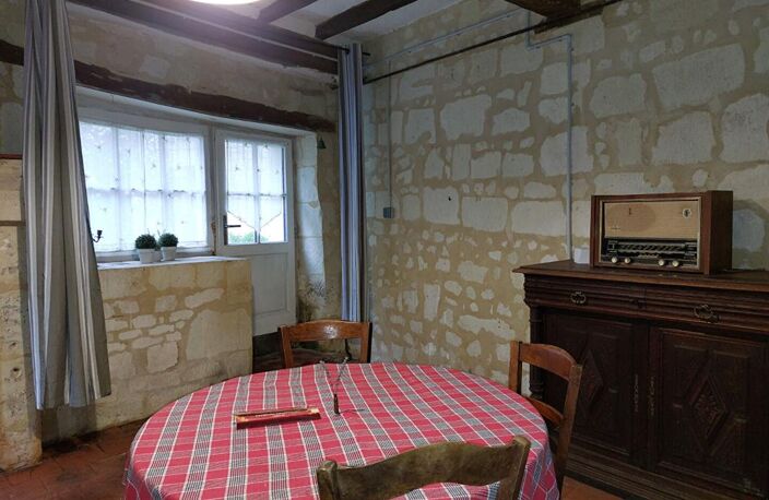 LERNÉ (37500) : Ensembles de Bâtisses à rénover (315 m2) — photo 5