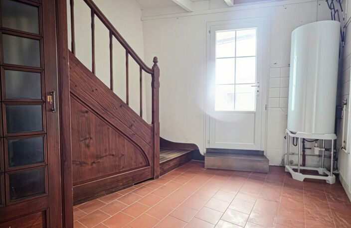 17230 - LONGEVES - Maison 3 Chambres 5 Pièces 120 m2 environ - — photo 5