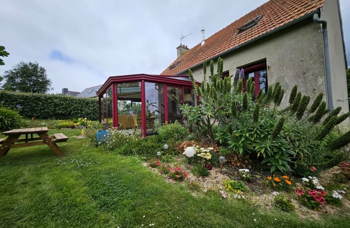 Maison d'habitation, une dépendance, un hangar et une prairie entre terre et mer - à Roscanvel en presqu'île de Crozon — photo 2