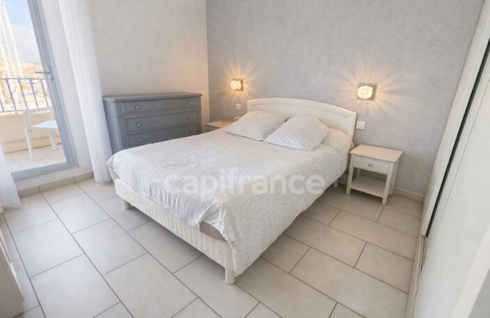 CAP D’AGDE – VUE PORT EXCEPTIONNELLE – T2 36 M² – BALCON –PISCINE - CONCIERGE - GARAGE FERMÉ – VENDU MEUBLÉ — photo 5