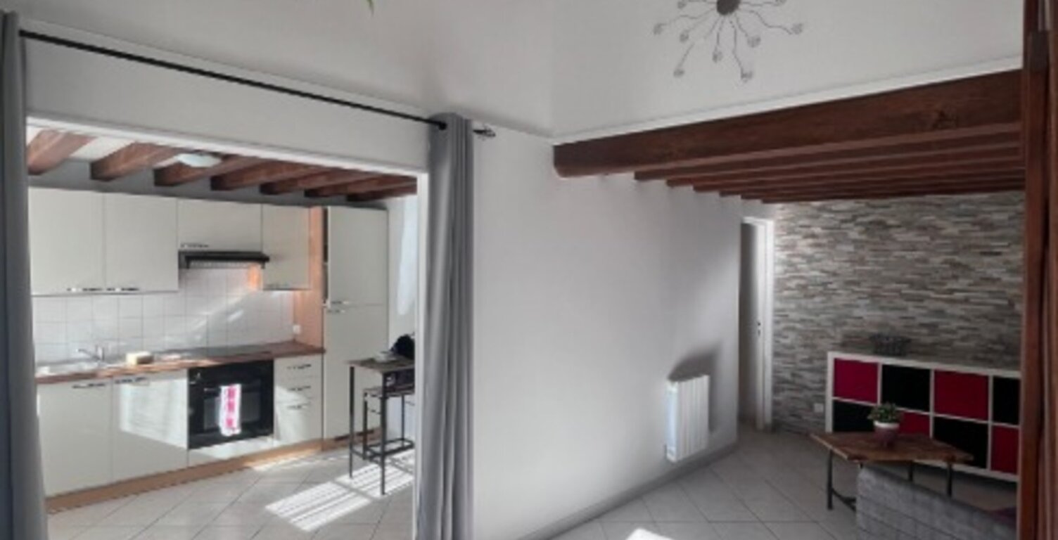 DUPLEX DE 59 m², STATIONNEMENT ET ESPACE EXTÉRIEUR — photo 1