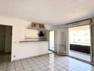À vendre – Bel appartement 3 pièces avec grande loggia – Bordeaux Chartrons / Bassins à Flot — photo 3