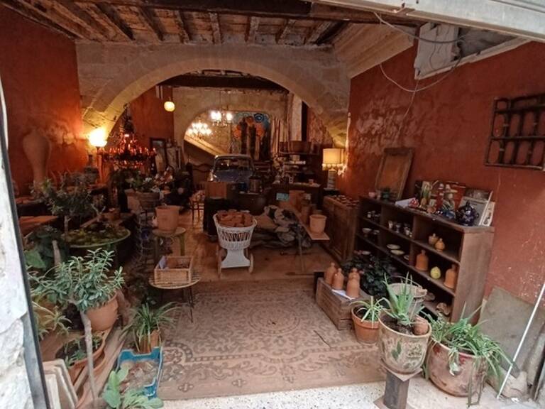 CENTRE SOMMIERES ,  FONDS DE COMMERCE +MURS + APPARTEMENT A SAISIR! — photo 1