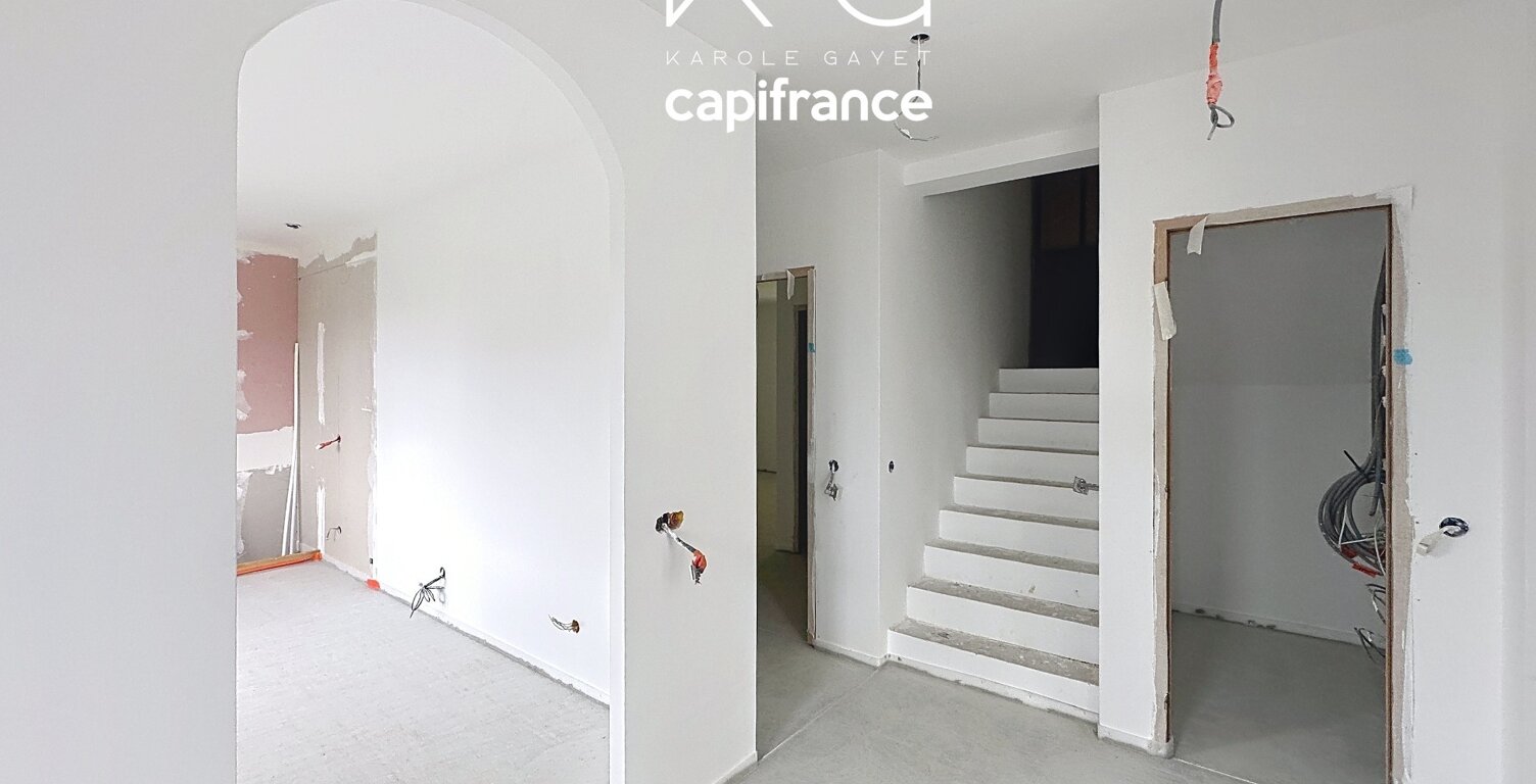 EXCLUSIVITE, à 5 minutes de Deauville, belle opportunité à Touques, maison à vendre de 220 m² sur un terrain de 813 m², la liberté de personnaliser les finitions — photo 1