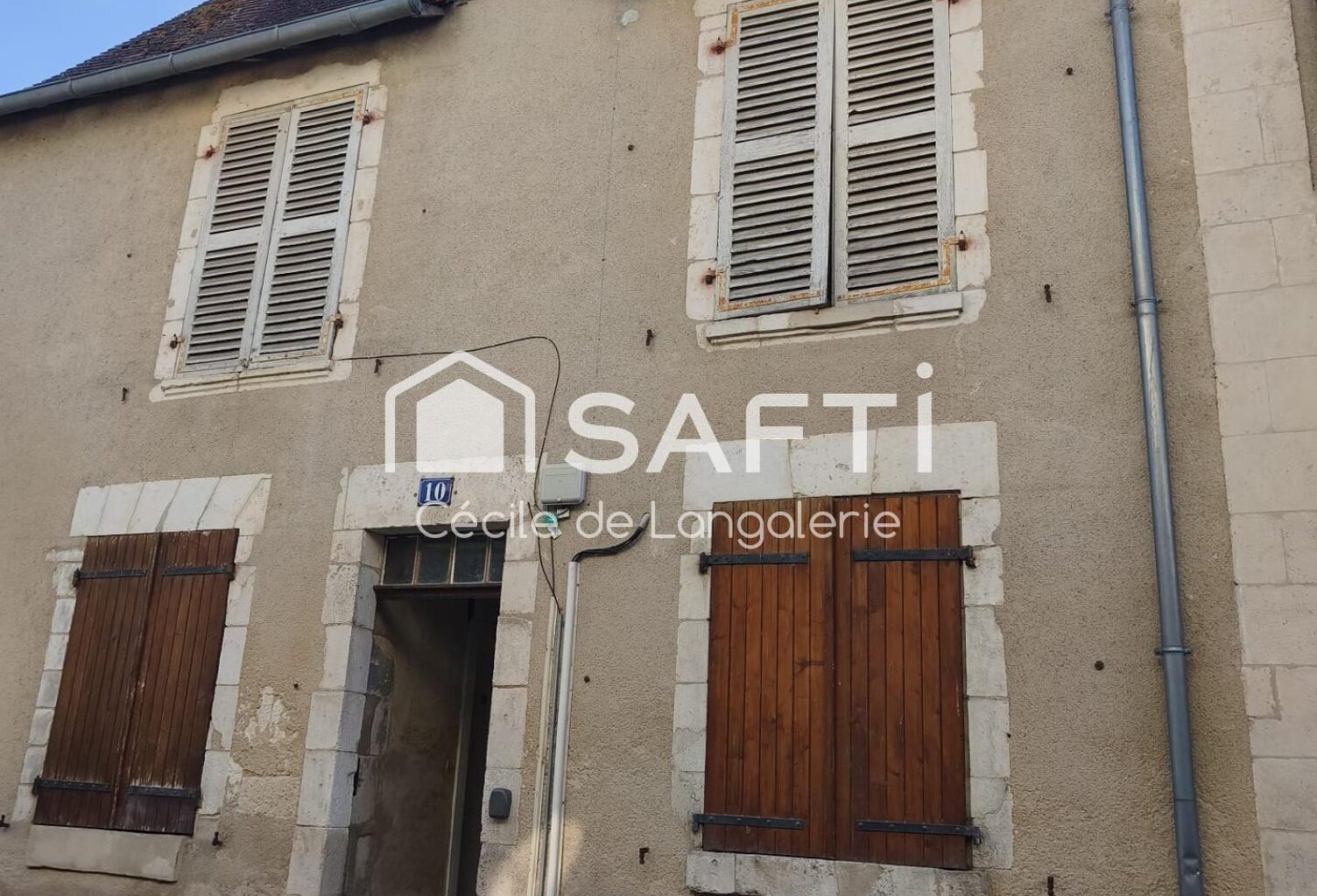 IMMEUBLE DE RAPPORT - 2 STUDIOS + 1 T2 - COURETTE — photo 1