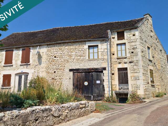 ENSEMBLE IMMOBILIER À FORT POTENTIEL À COLLAN — photo du bien