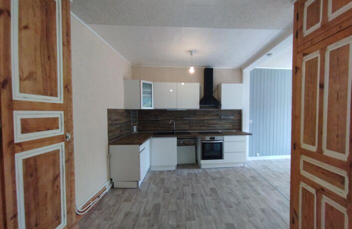 Appartement rénové 68m², garage, cave — photo 2