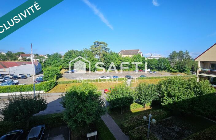 Appartement F3 - Résidence Charles Quint avec ascenseur, terrasse et garage. — photo 2