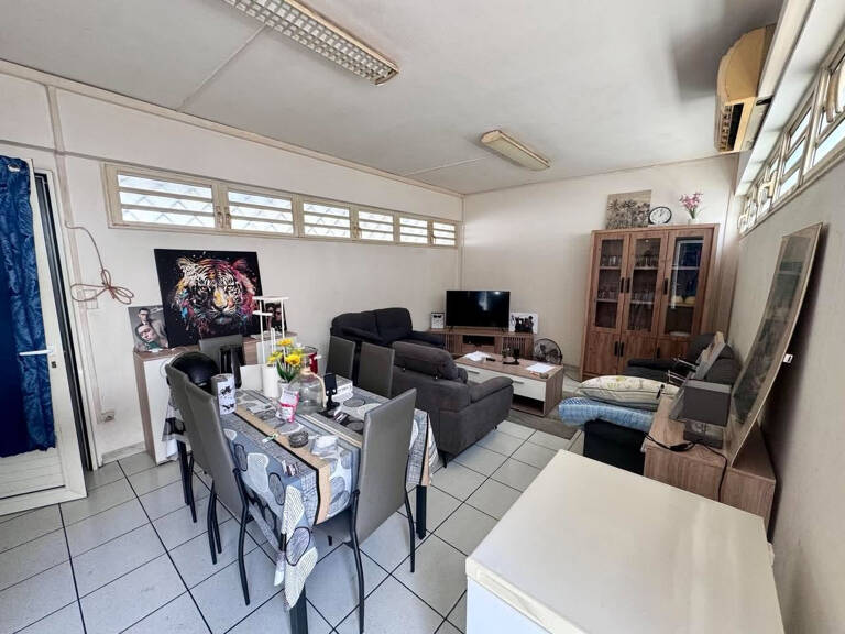 ACCORD IMMOBILIER - T2 LOUER ST PIERRE CENTRE — photo 1