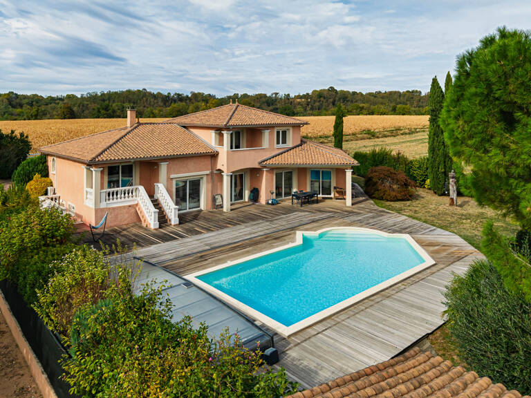 MAISON DE 240M2 - 8 PIÈCES -  DANS UN CADRE D EXCEPTION A CA — photo 1