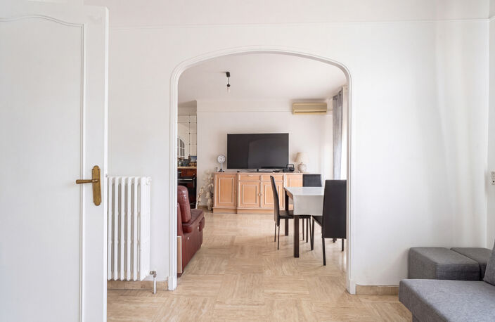Appartement 3 pièces de 69,10 m2 avec balcon et loggia. — photo 4