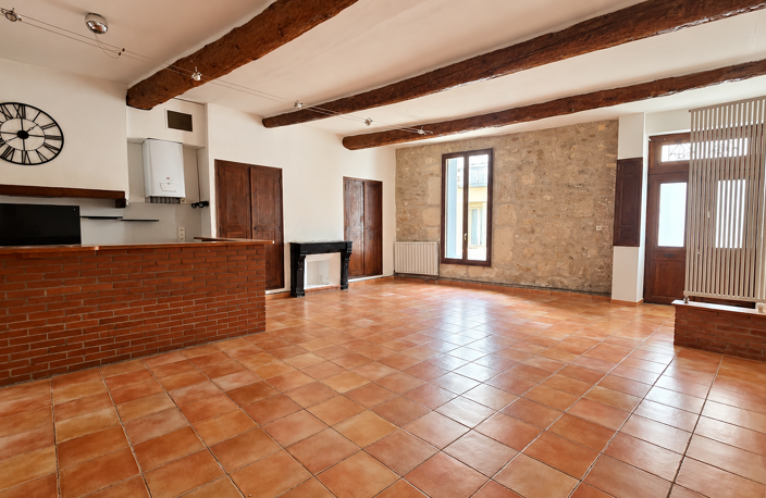 MAISON DE VILLAGE T5 DE 179M2 DE 3 NIVEAUX AVEC TERRASSE ET — photo 2