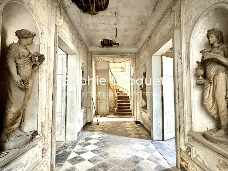 EXCLUSIVITÉ - VALENCIENNES — DEMEURE DE CARACTÈRE — UN PATRIMOINE RARE AU CŒUR DE LA VILLE — photo 1