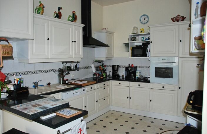 FECAMP : EN PLEIN CENTRE VILLE MAGNIFIQUE APPARTEMENT — photo 4
