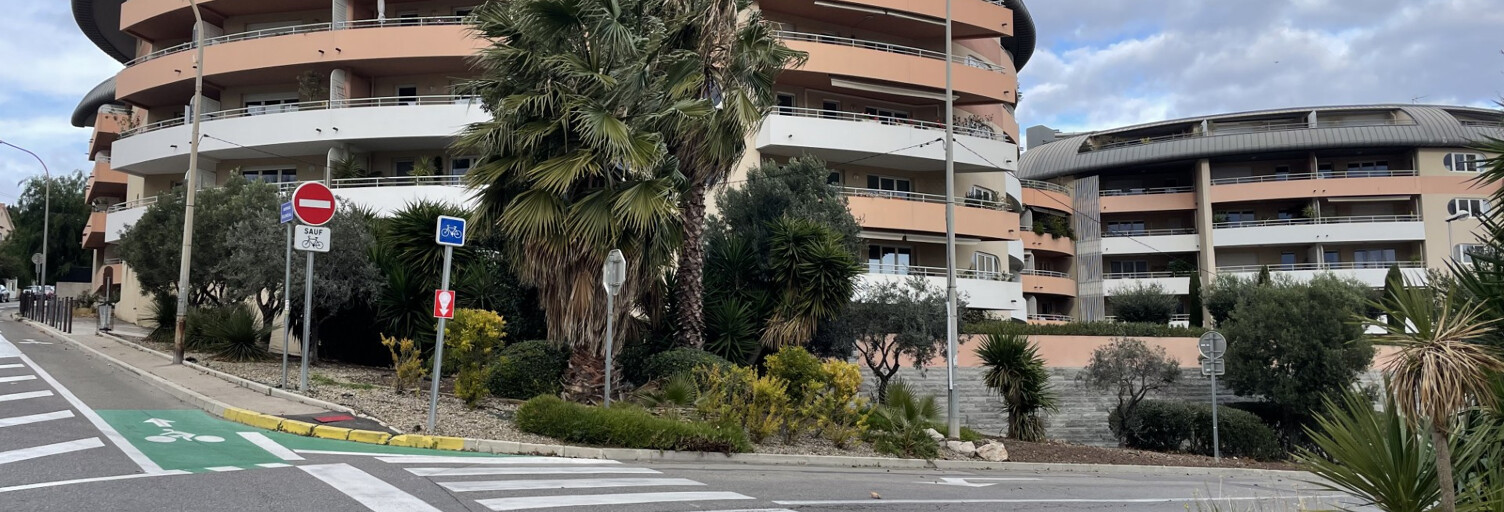 Garage  15 m² à louer à La Ciotat (13600)