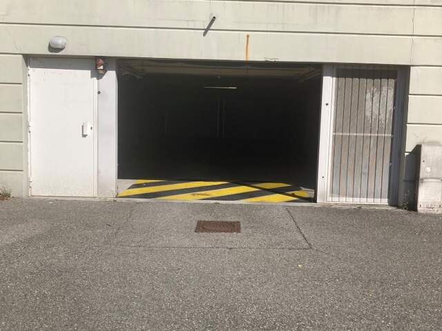 Garage à Prévessin-Moëns — photo du bien