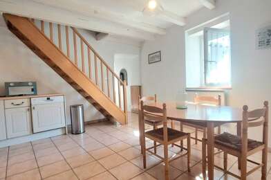 Maison 5 pièces 2300 €